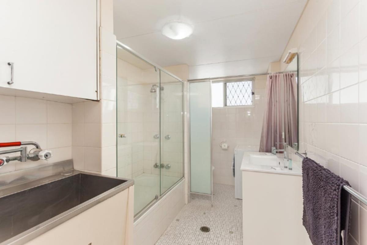 Apartmán Goodwin Towers - Hosted By Burleigh Letting Gold Coast Exteriér fotografie