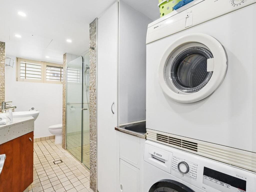 Apartmán Goodwin Towers - Hosted By Burleigh Letting Gold Coast Exteriér fotografie