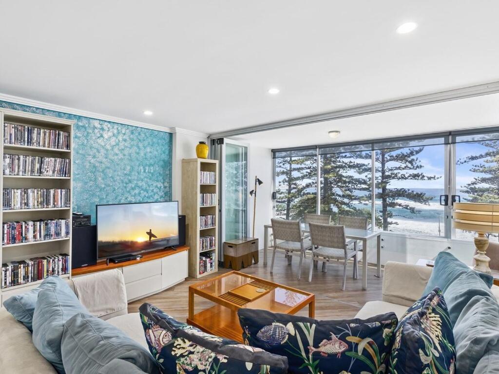 Apartmán Goodwin Towers - Hosted By Burleigh Letting Gold Coast Exteriér fotografie