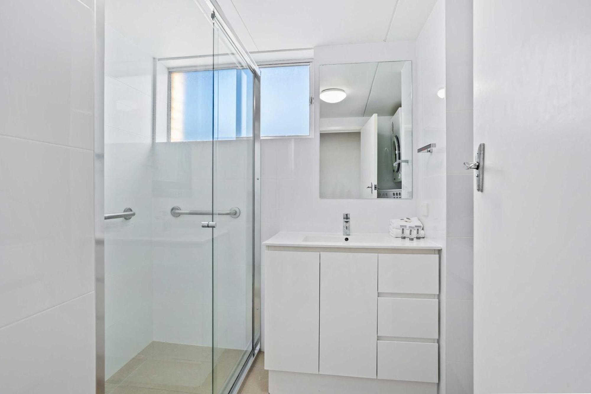 Apartmán Goodwin Towers - Hosted By Burleigh Letting Gold Coast Exteriér fotografie